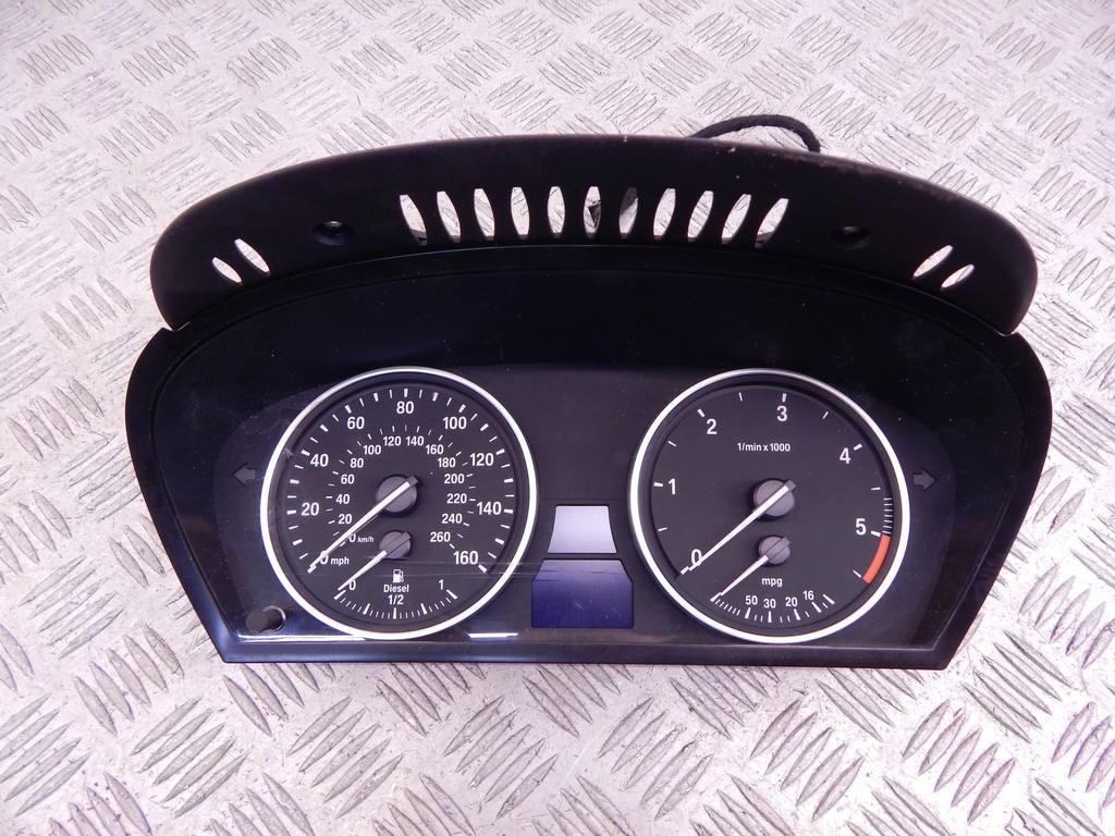 Панель приборная (щиток приборов) BMW X5 (E70) купить в России