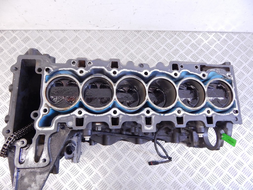 Блок двигателя (блок цилиндров) BMW X5 (E70) купить в России