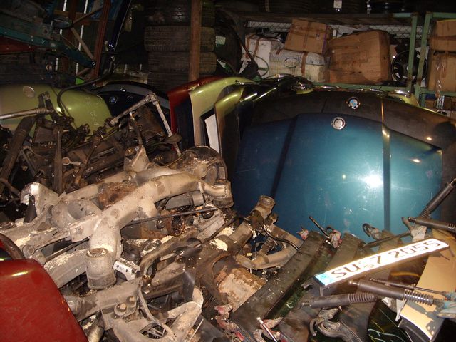 Запчасти б/у на БМВ в Минске